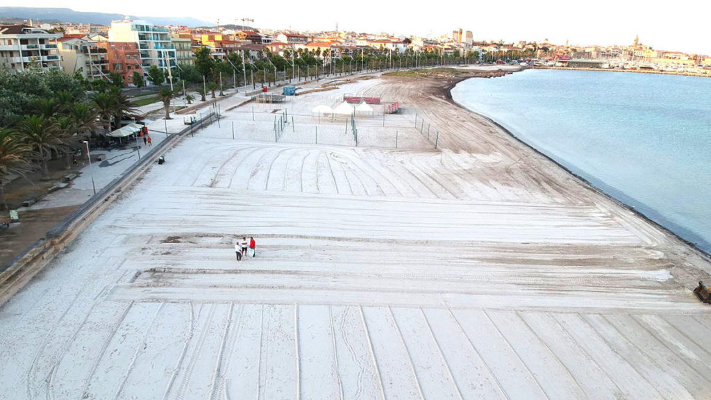Riposizionamento della sabbia nella spiaggia di San Giovanni, Alghero