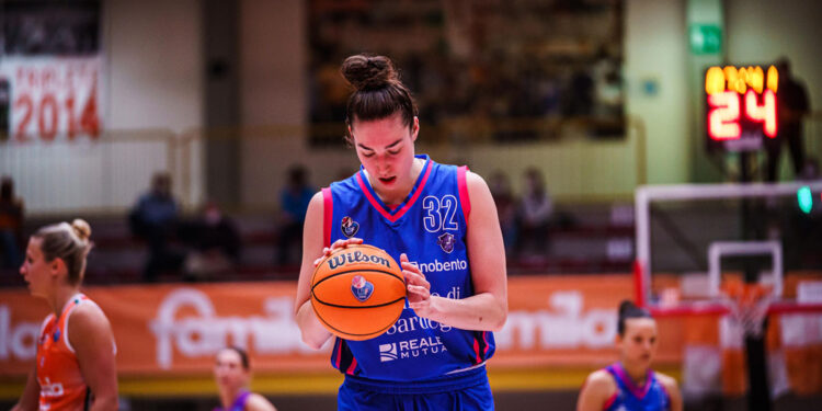 Jessica Shepard. ? Dinamo Sassari