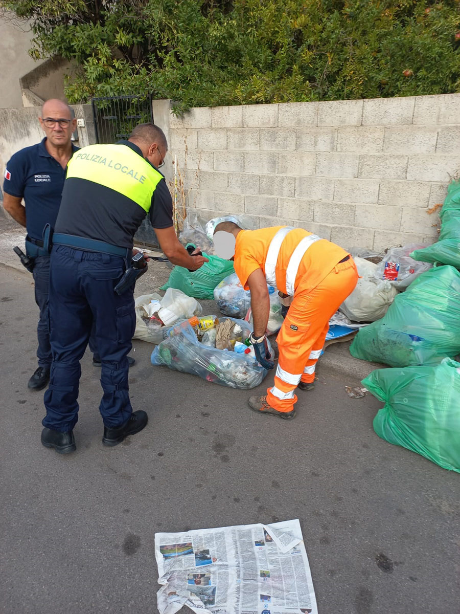 Controllo rifiuti polizia locale Oristano