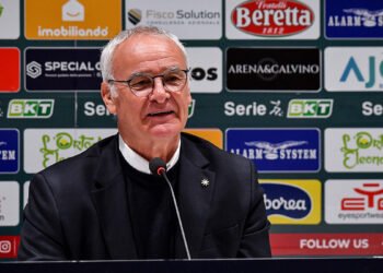 Claudio Ranieri, Mister del Cagliari Calcio. 📷 Luigi Canu | Depositphotos
