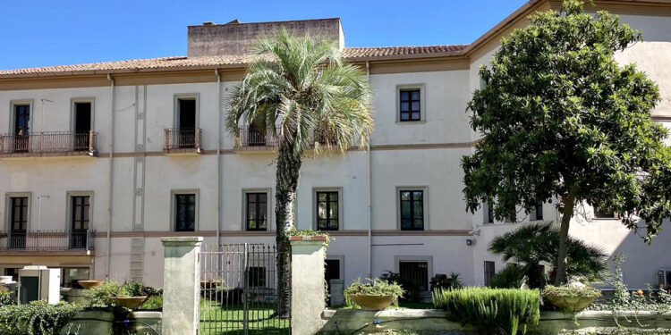 Il giardino del Museo Archeologico Giorgio Asproni a Nuoro