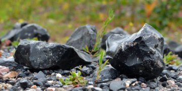 Ossidiana. ? Parco Geominerario Storico e Ambientale della Sardegna