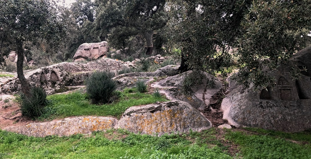 Altare rupestre di Santo Stefano a Oschiri. 📷 Nanni Angeli