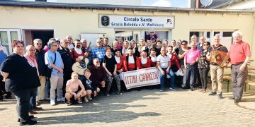 Il gruppo folk Ittiri Cannedu al circolo dei sardi in Germania