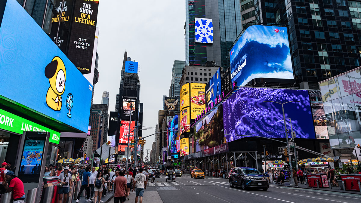 Times Square, una delle principali piazze di New York. 📷 Depositphotos