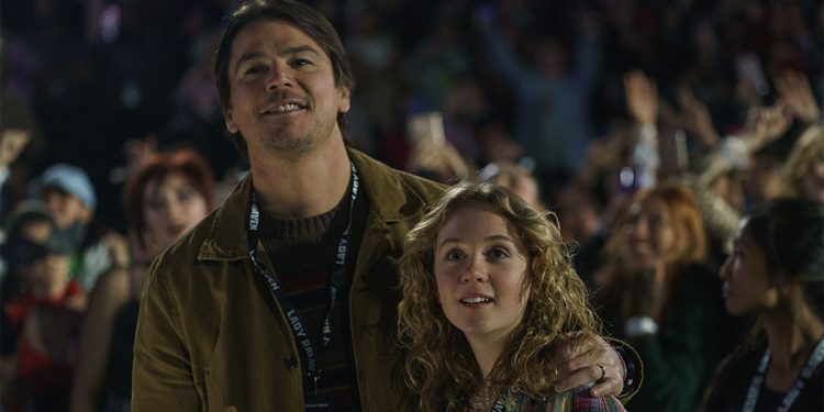 Josh Hartnett e Ariel Donoghue in “Trap”. ? Sabrina Lantos © 2024 Warner Bros. Entertainment Inc. All Rights Reserved.