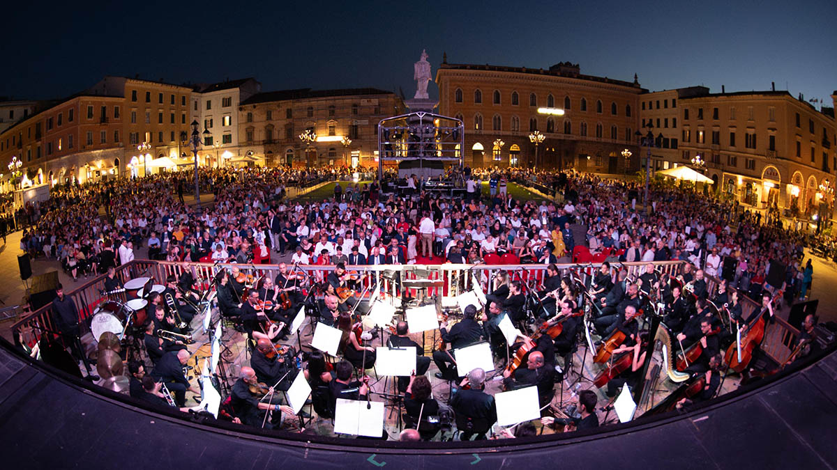 Otello in Piazza d'Italia a Sassari. 📷 Elisa Casula