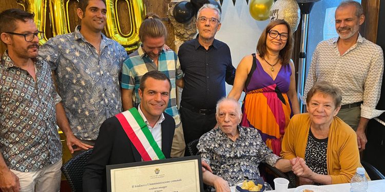 Alghero festeggia il secolo di vita di Antonio Monti